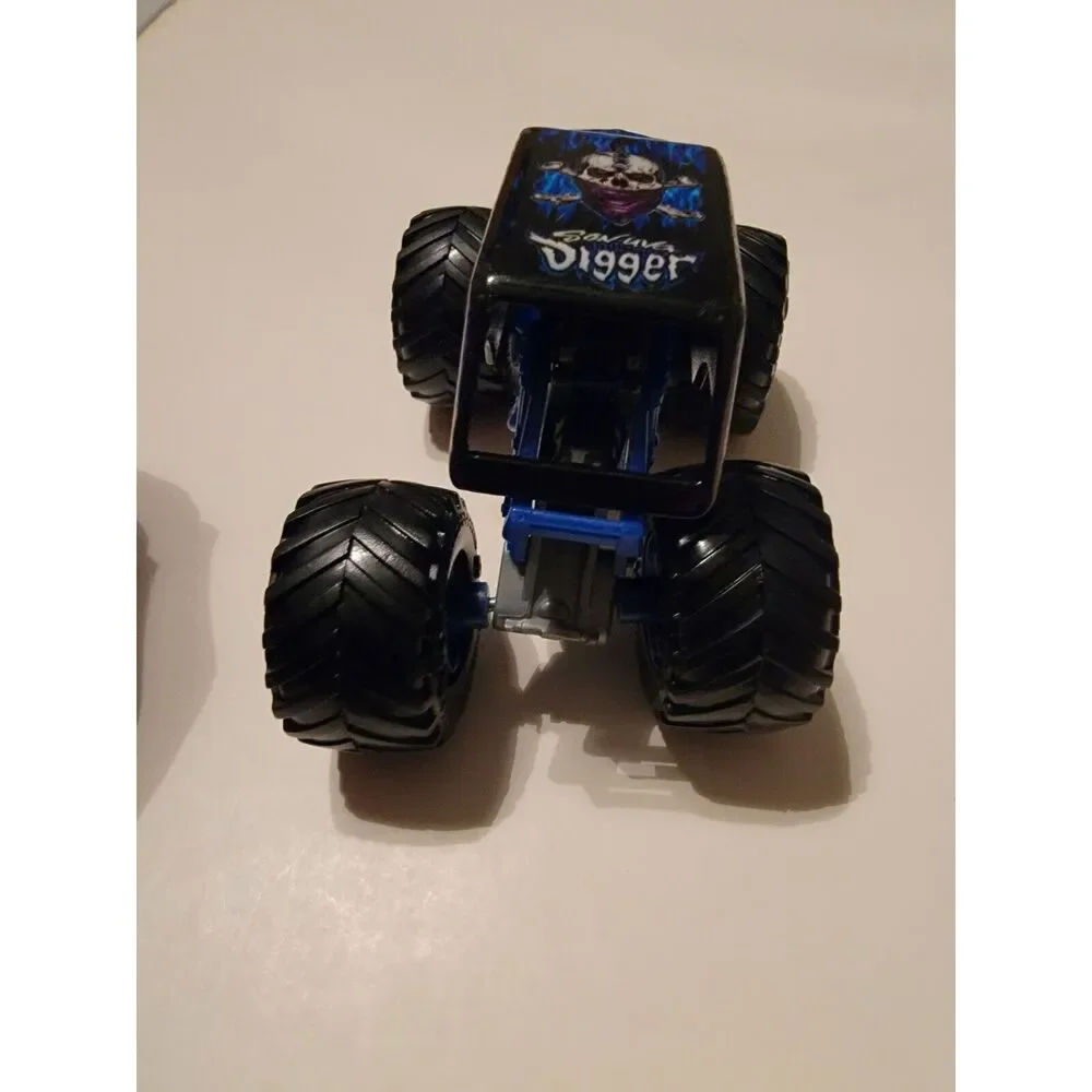 Hot‎ Wheels Monster Jam 1/64 RARE Son Uva Digger Truck Diecast Toy Car